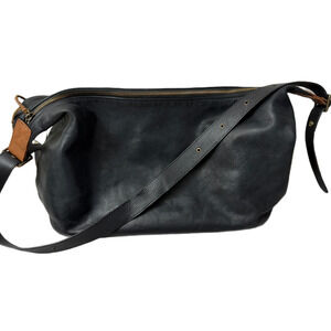 Feed Leather Shoulder Bag Crossbody Black Womens ZIp Slouch Medium